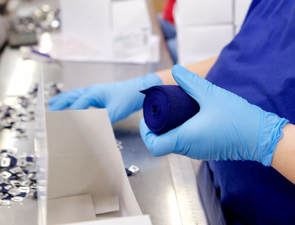 weroswiss_kompetenz_produktionsqualitaet_verpacken.jpg weroswiss_kompetenz_produktionsqualitaet_verpacken.jpg